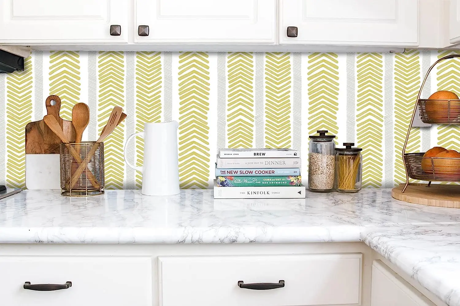 Modern Herringbone Peel and stick Wallpaper Gold and White Contact Paper Geometric Waterproof Self-adhesive Wallpaper